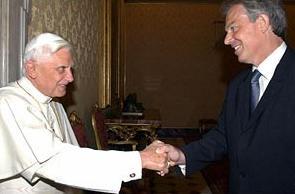 295_Tony_blair_pope_Masonhandshake.jpg